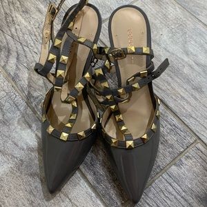 New BCBG Gray Patent Leather Studded Heels - Sz 7